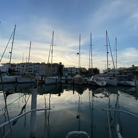 Botel Alojate En Un Velero En O Regala La Experiencia A Alguien Especial *